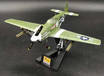 1:72 2 Pasaulinio Karo Amerikos P51B Kovotojas Modelis P-51B 1 Leitenantas Henry Brown Trimitininkas 36357 Kolekcijos modelis