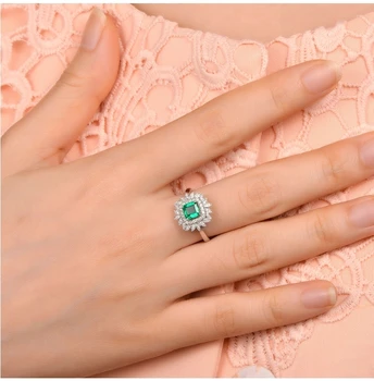 CaiMao 0.75 ct Gamtos Smaragdas 18KT/750 Balto Aukso 0.24 ct Round Cut Diamond Engagement Ring Juvelyrika Gemstone