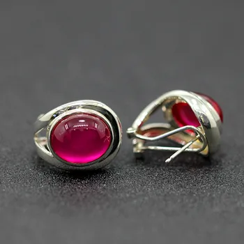 Charakterį sidabro naujas mados mados žiedas su žiedu, sklandžiai S925 raudona korundo ausies sagtis