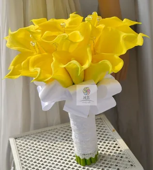 Dirbtinių gėlių PU vestuvių gėlių nuotaka, turintis gėlių geltonos gėlės calla lily