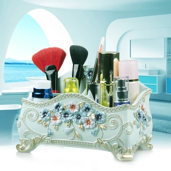 Europos kosmetikos dėžutė, kurioje yra didelė šeima negali padengti derva su ne veidrodis, odos priežiūros produktai