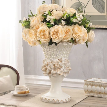 Europos vaza gėlių modeliavimas suite 