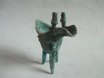 Hinese antikvarinis senas shang dinastija bronzos paviršiaus nuo rūdžių, trikojo kojos.