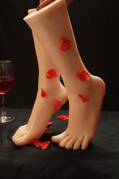 Karšto koja modeliai moterų klonas, pėdų fetišas, footfetish žaislas Statula koja tokį modelį žaislai,silikono koja modelio koja sekso žaislai