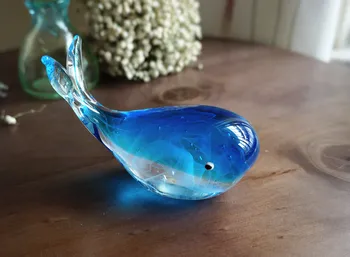 Klasikinis Rankų darbo stiklo banginis darbastalio apdaila Kūrybos šviesos žuvų modelio Išskirtinį dovana