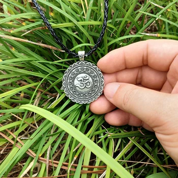 LANGHONG 10vnt OM Karoliai Tibeto Mandala Karoliai Tibeto Dvasinis Karoliai Geometrijos amuletas Religinių juvelyrikos