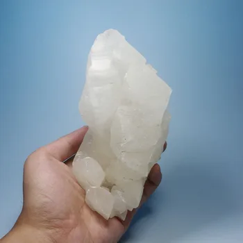 Natūralus mineralinis kalcitas baltas mineralinės uolienos grubus gamtos mokslų mokymo mėginių ėmimas be perdirbimo
