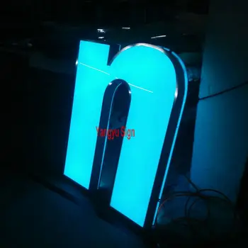 Pasirinktiniai akrilo RGB mirksi priekiniai dega šviesos lange raidžių biuro sienos ženklas