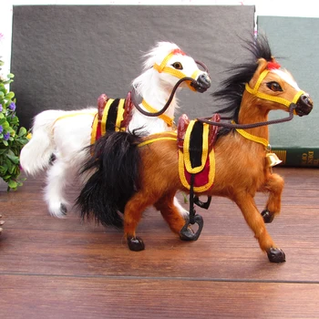 Plastinė ir kailiai, arklių modelis su bell ,apie 20x17cm balno arklys, namo apdaila Kalėdų dovana w5791