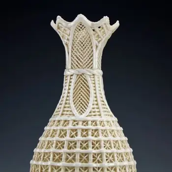 Senas Kolekcines, Apdailos Balto Porceliano Tuščiaviduriai Iš Drožyba Gėlės Kilnus Vaza