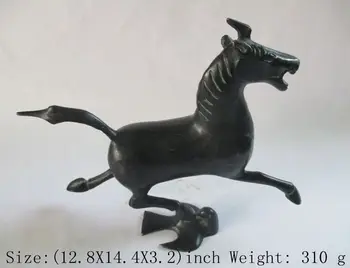 Senovės Kinų bronzinė statula. Arklių sustiprino kregždė