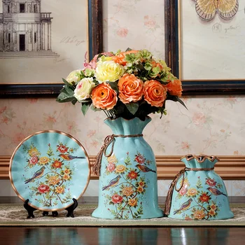 Sielovados kaime, gėlių vaza maišą, keramikos bakas Europos stiliaus senovės dekoratyvinių menų ir amatų papuošalai