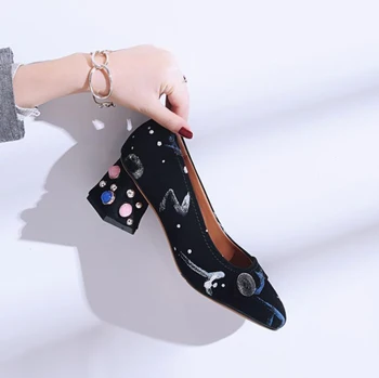 Stylesowner verstos odos spausdinti moterų siurbliai mados deimantų metalo duobute šalies batų etninės stiliaus seklių vienu batai mujer